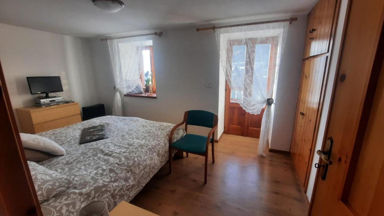 Casa Indipendente Val D'Ayas - Challand Saint Anselme 外观 照片